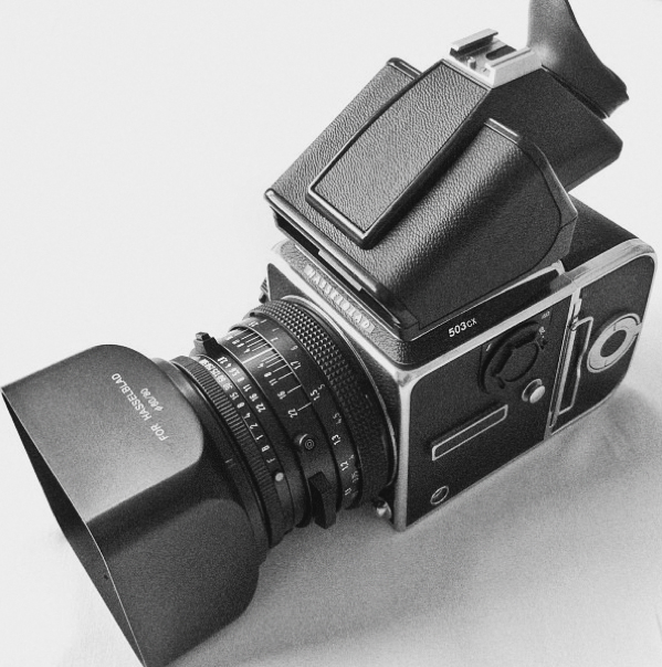 最新のデザイン Tips 503cx / 500cm Hasselblad and Wedding — Review フィルムカメラ